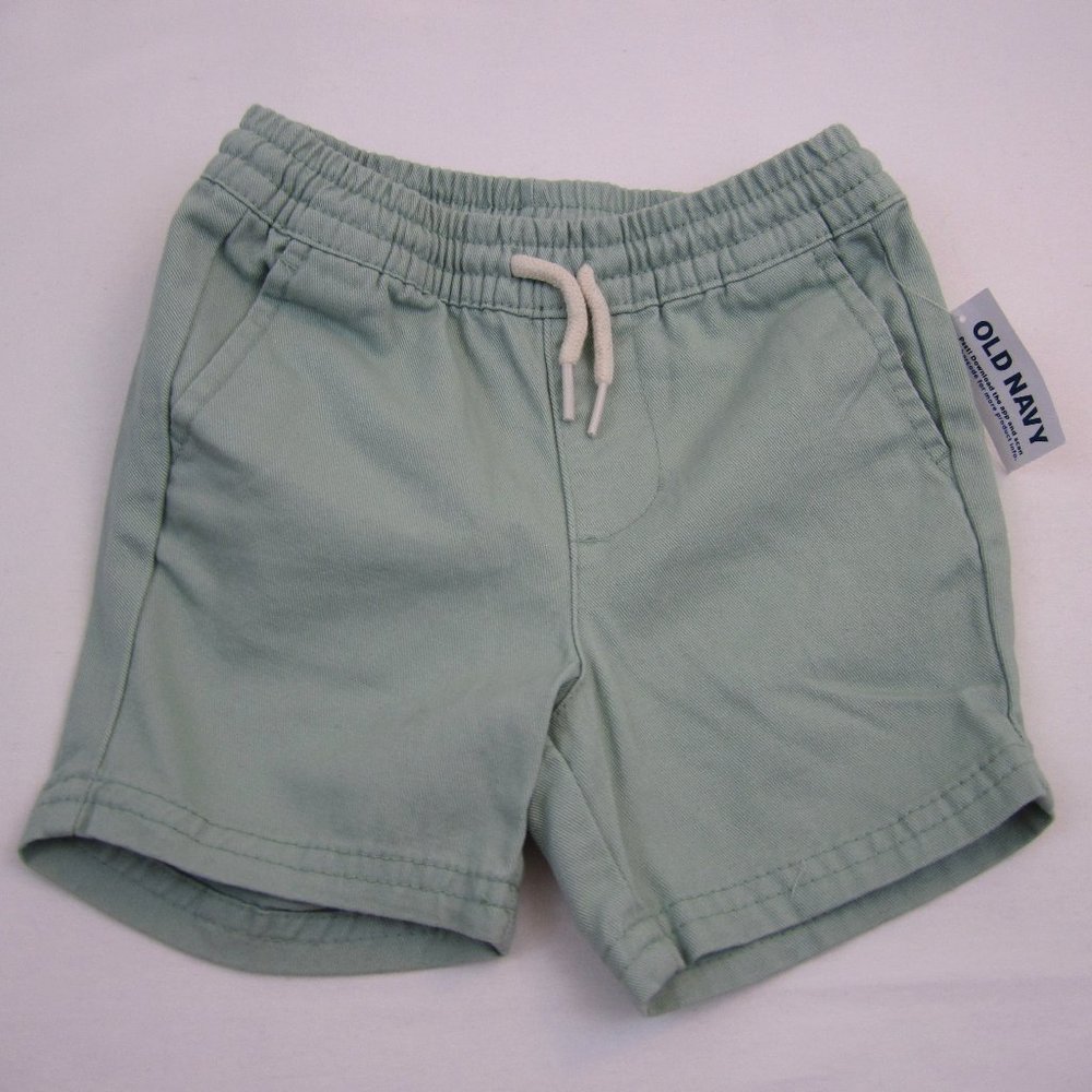 Old Navy Pull on Shorts size 18-24 months NEW